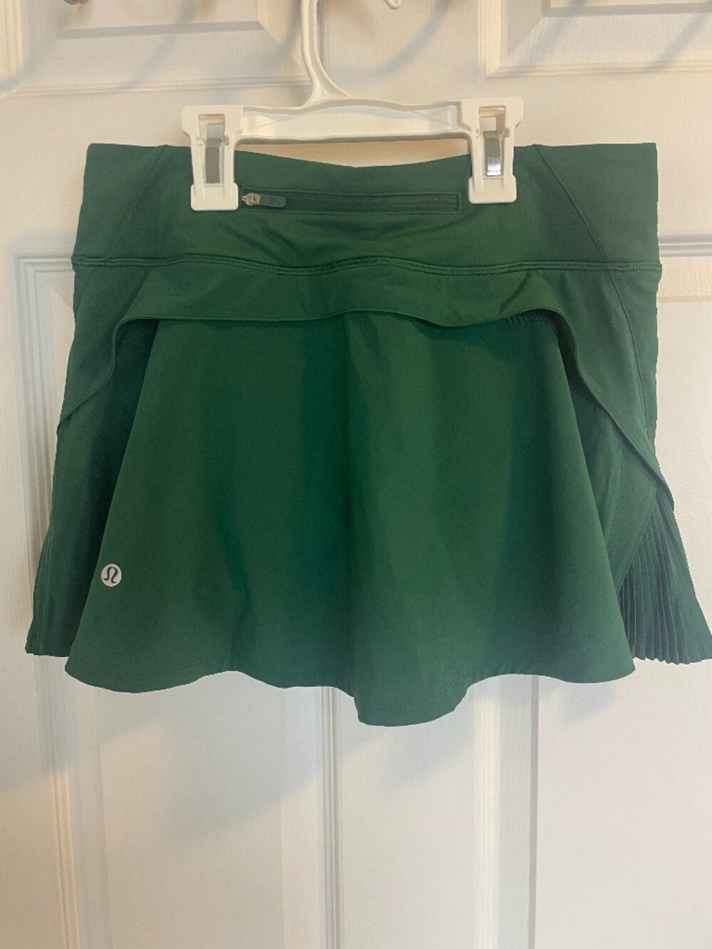 Green Lululemon Play Off the Pleats Mid-Rise Skirt